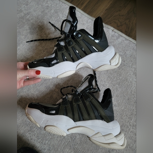 đź’š LF by JEFFREY CAMPBELL TRAINER SNEAKERS TRENDY MOON SHOES - Picture 4 of 14